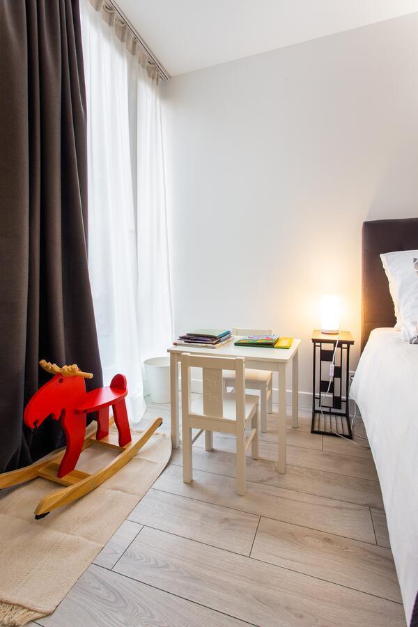 D&E - Paris-Disney - Holidays Apartment - Appartement De Vacances - 5 Chambres- 5 Sdb - 5 Bedrooms - 5 Bathrooms - Netflix Champs-Sur-Marne Exterior photo
