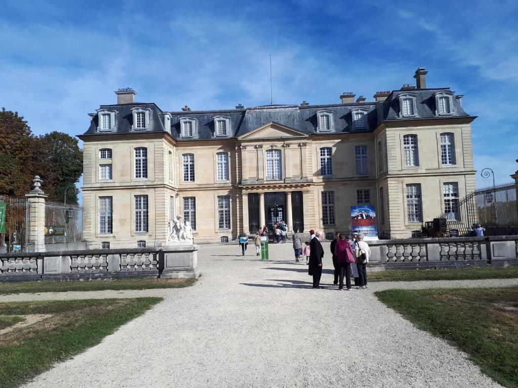 D&E - Paris-Disney - Holidays Apartment - Appartement De Vacances - 5 Chambres- 5 Sdb - 5 Bedrooms - 5 Bathrooms - Netflix Champs-Sur-Marne Exterior photo